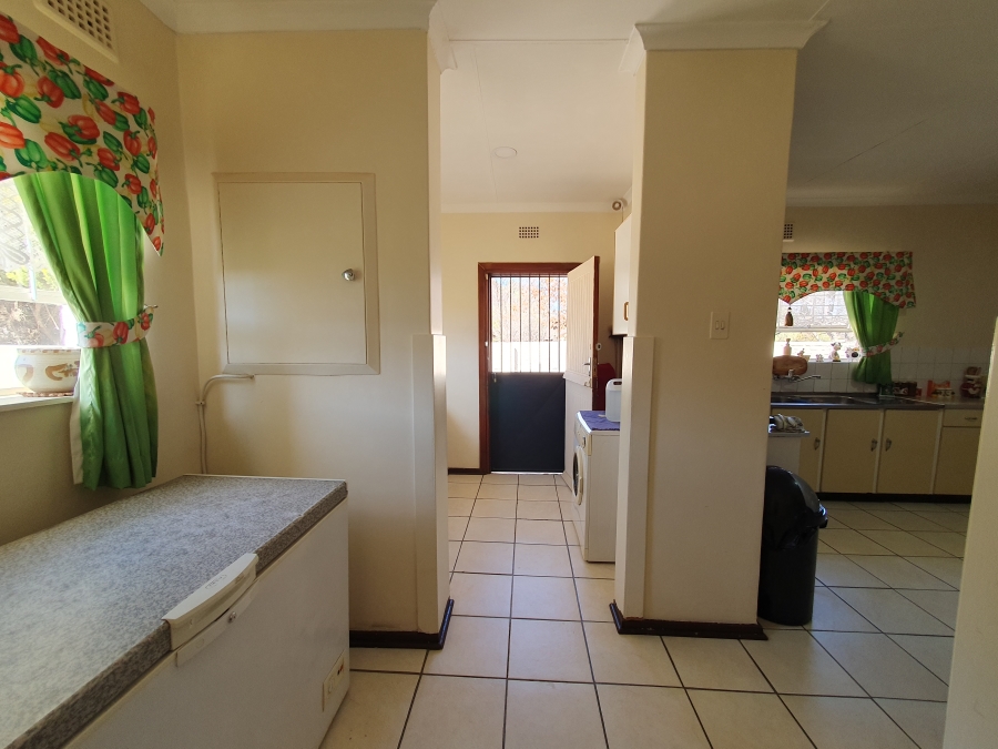 4 Bedroom Property for Sale in Flamingo Park Free State